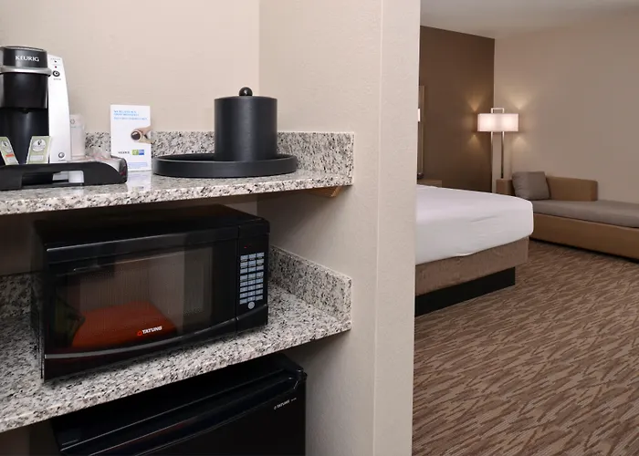 Holiday Inn Express & Suites Williams By Ihg